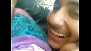 Desi girlfriend bunks college and gets boobs squeezed by boyfriend outside